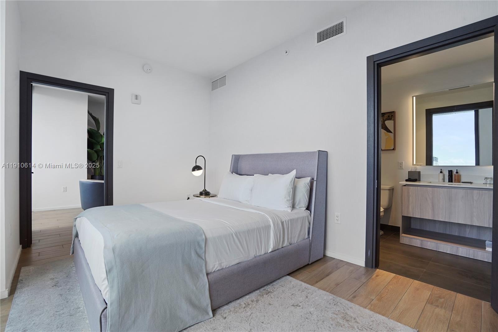 398 NE 5th St # 3618