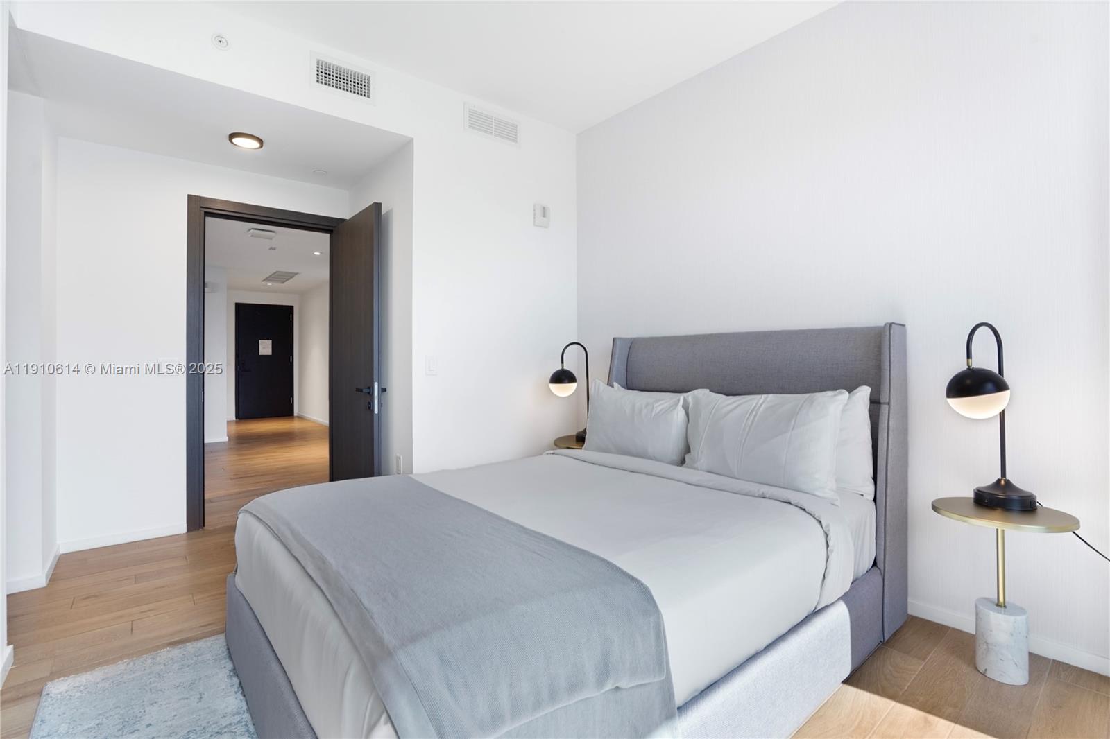 398 NE 5th St # 3618