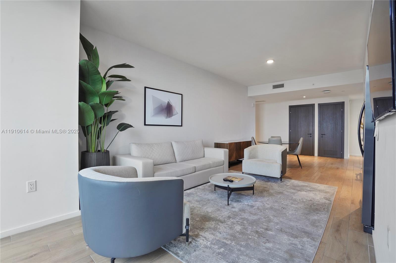 398 NE 5th St # 3618