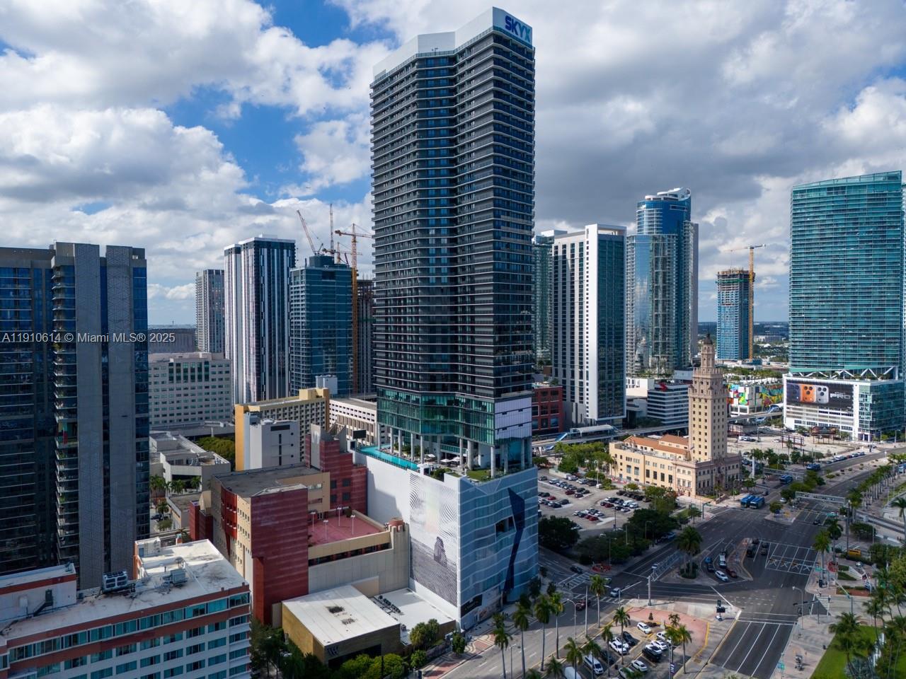 398 NE 5th St # 3618