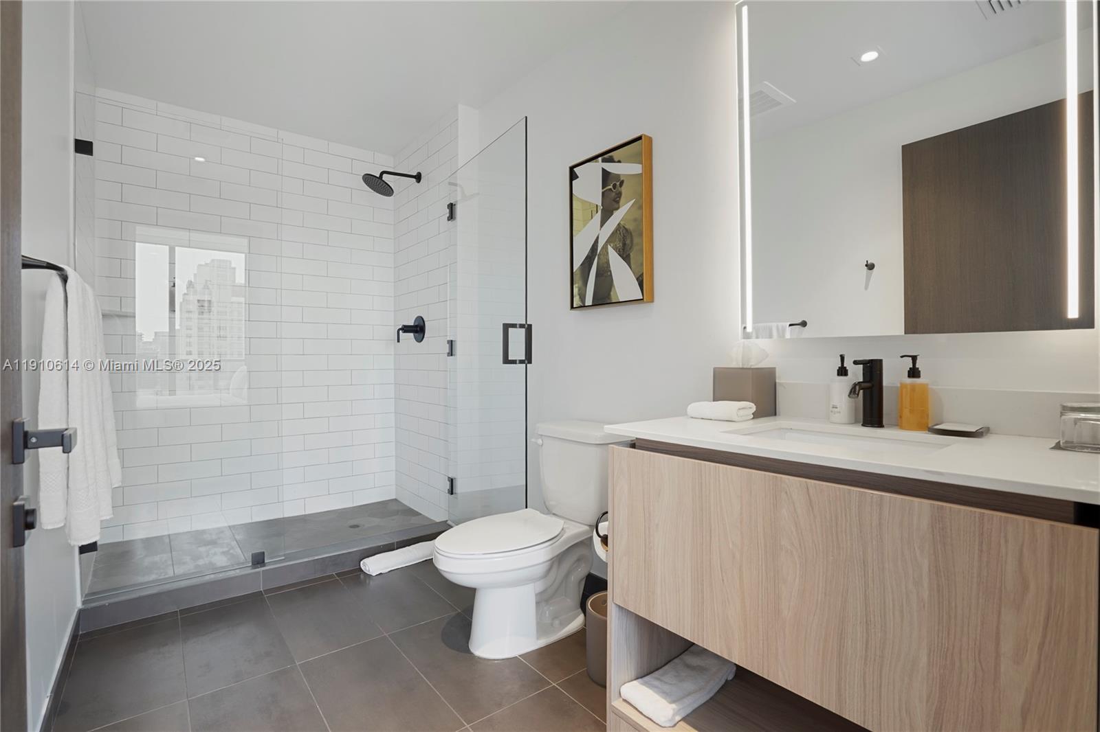 398 NE 5th St # 3618