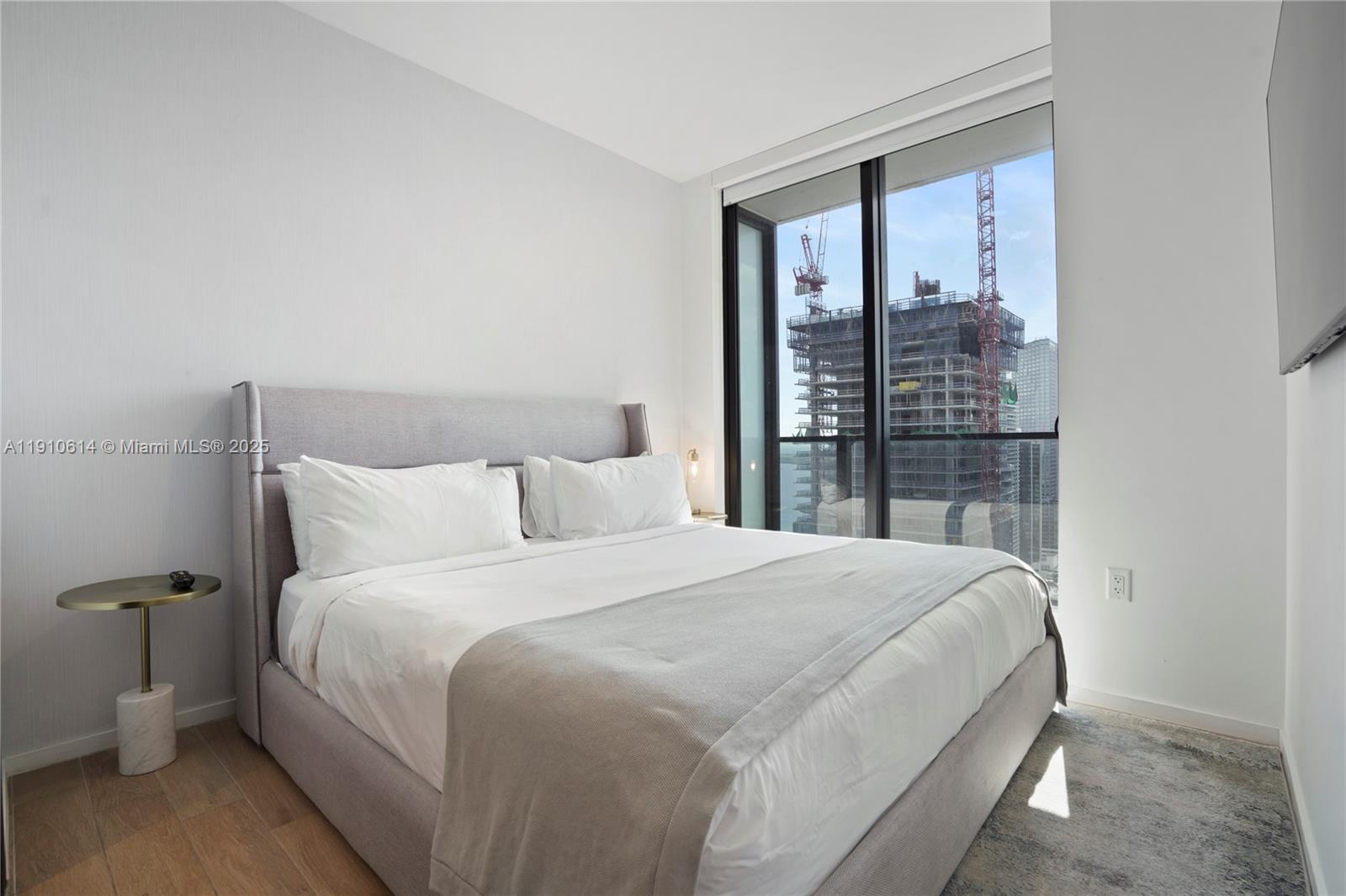 398 NE 5th St # 3618