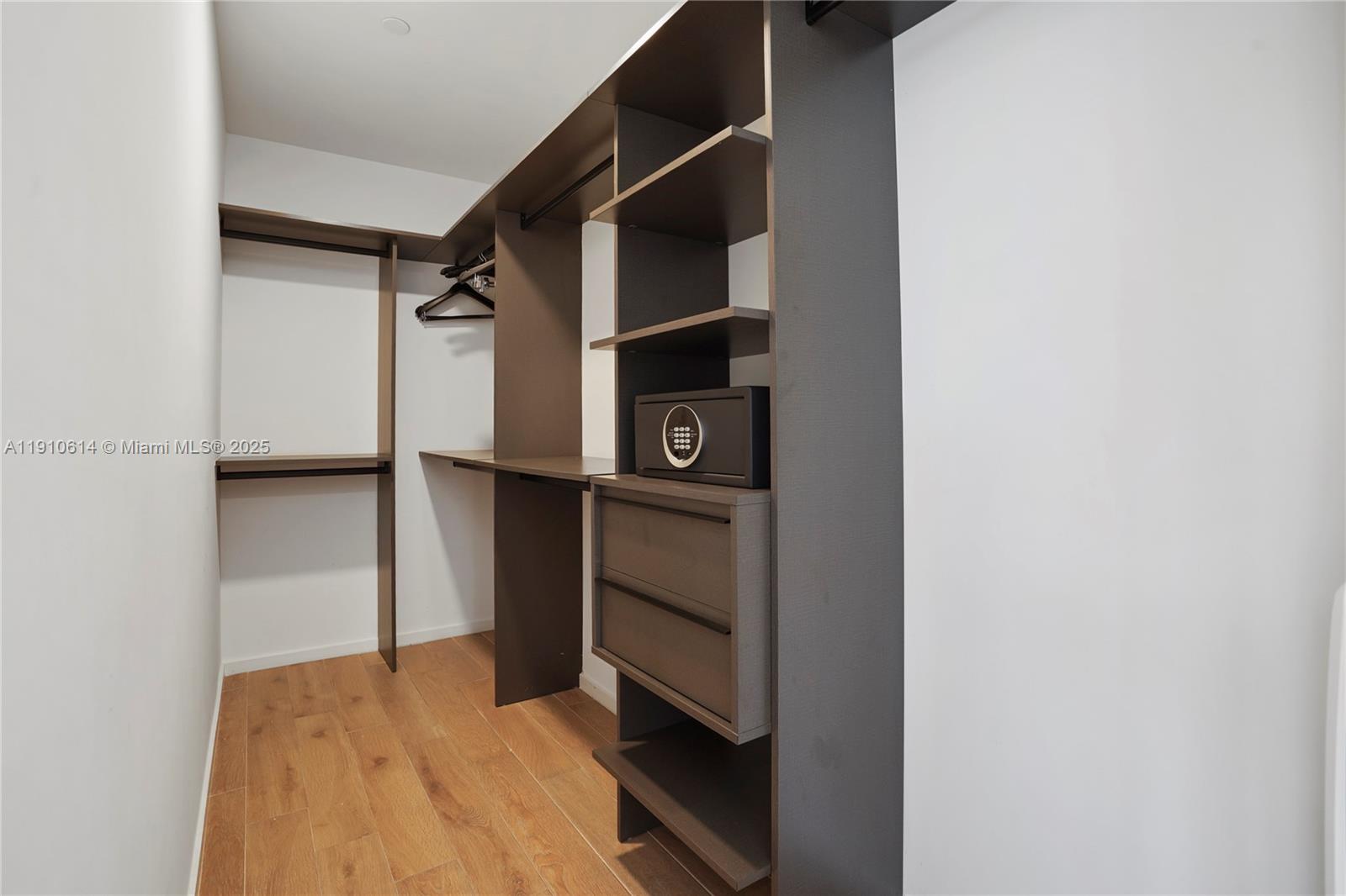 398 NE 5th St # 3618