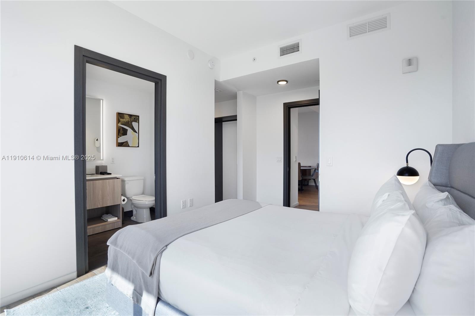 398 NE 5th St # 3618