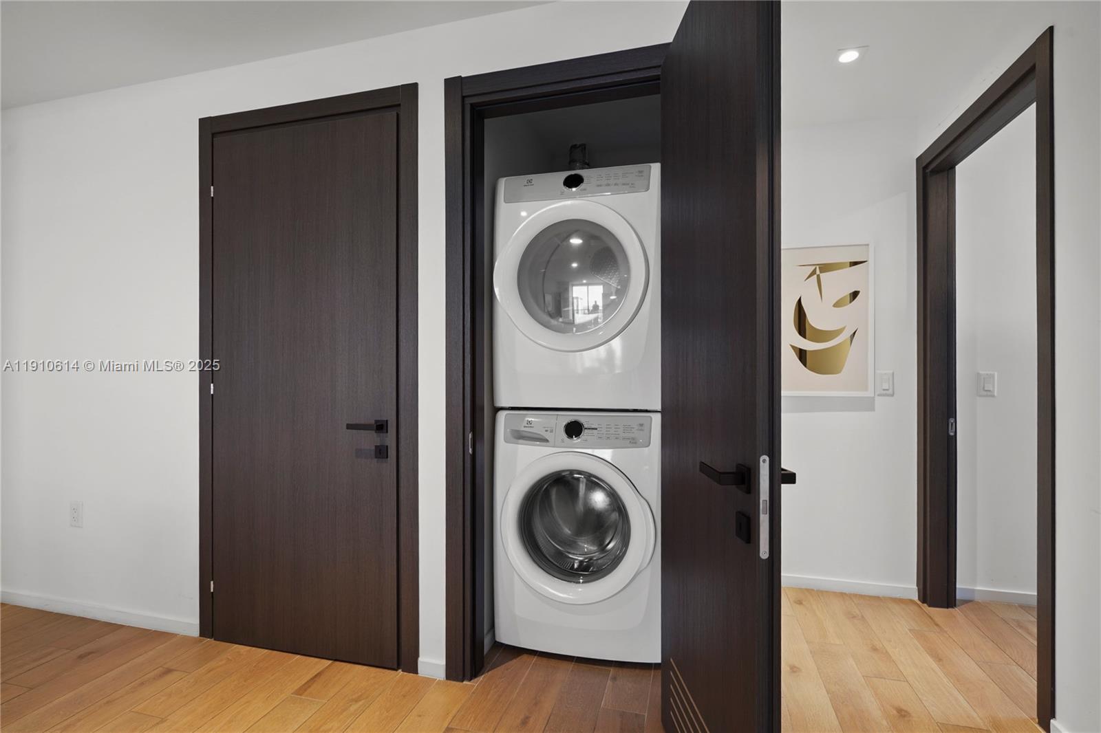 398 NE 5th St # 3618