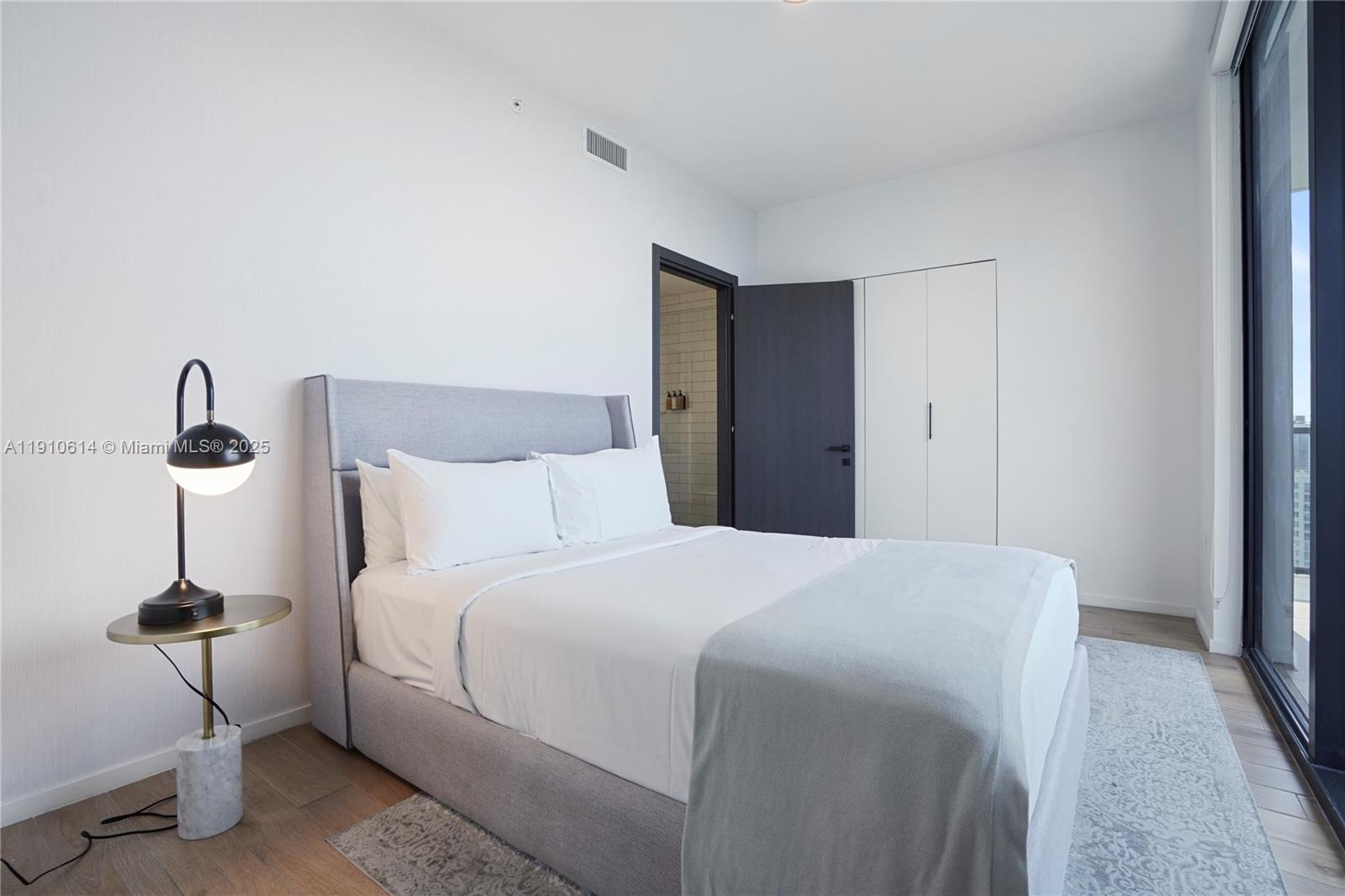 398 NE 5th St # 3618