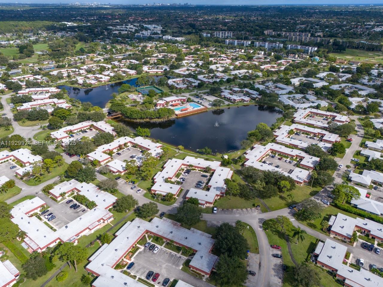 737 Nantucket Cir # B