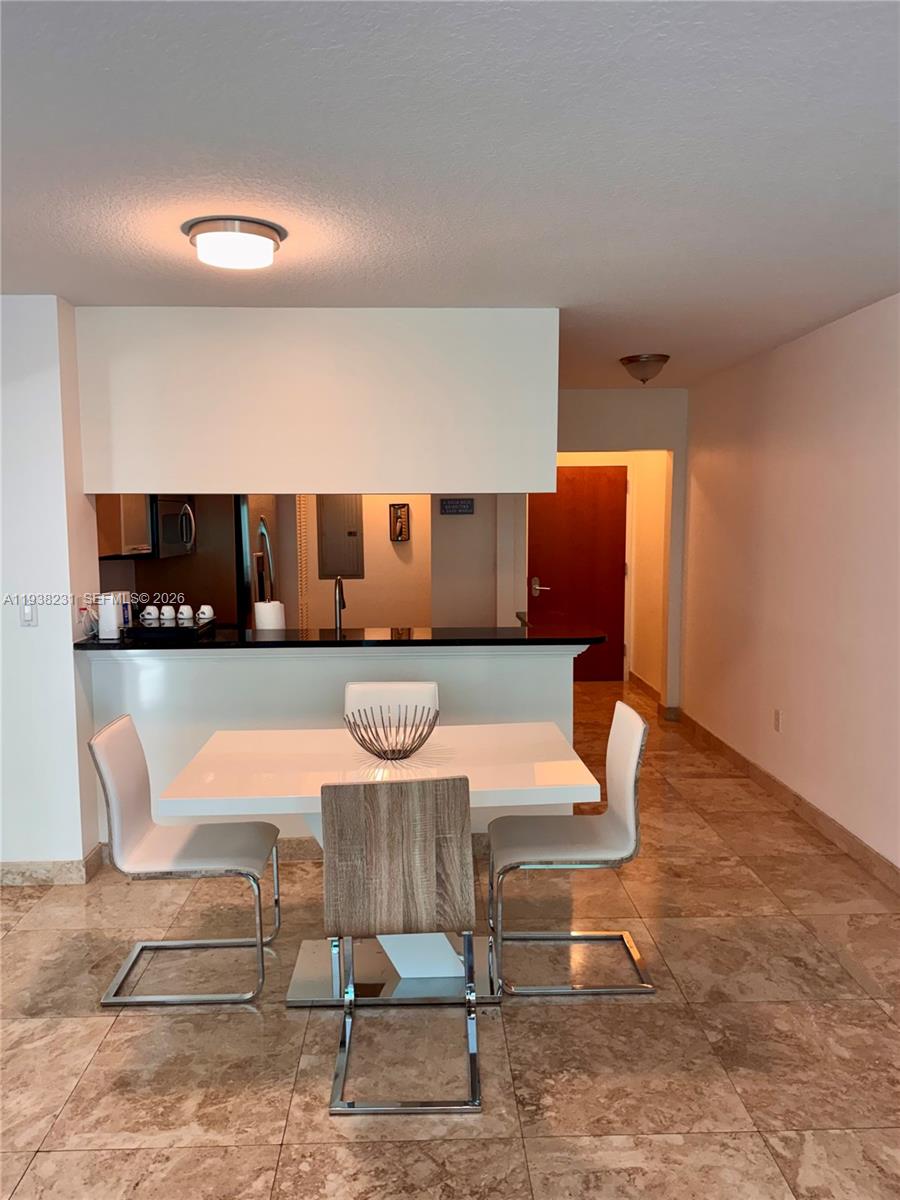 31 SE 5th St # 2710