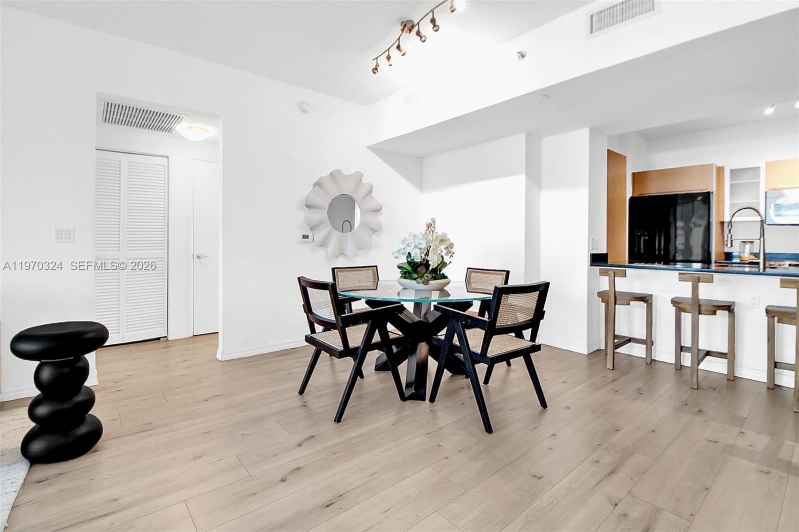 951 Brickell Ave # 505