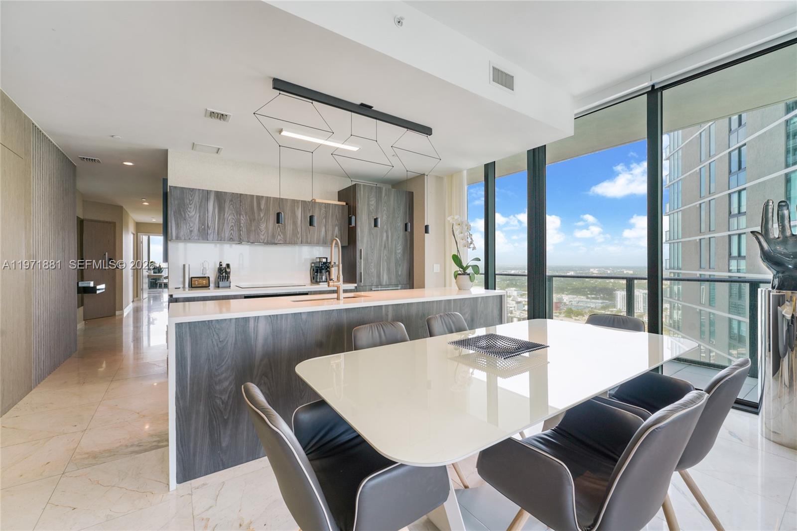 480 NE 31st St # 3407