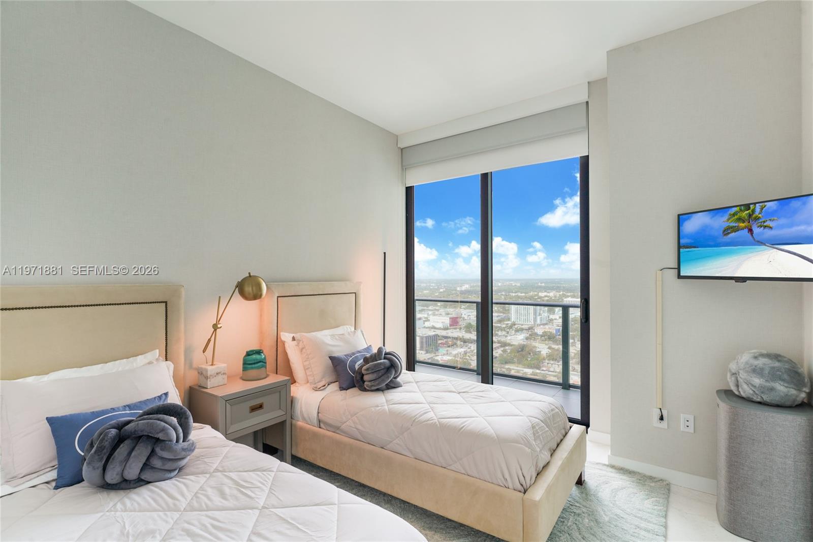 480 NE 31st St # 3407