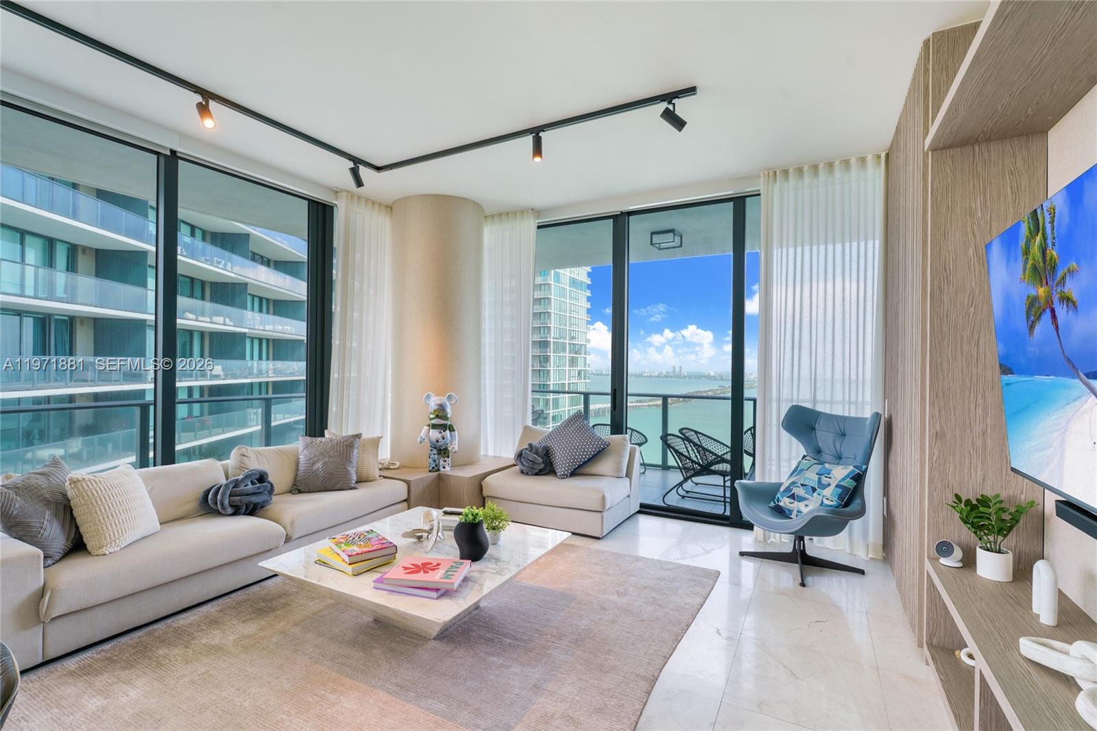 480 NE 31st St # 3407