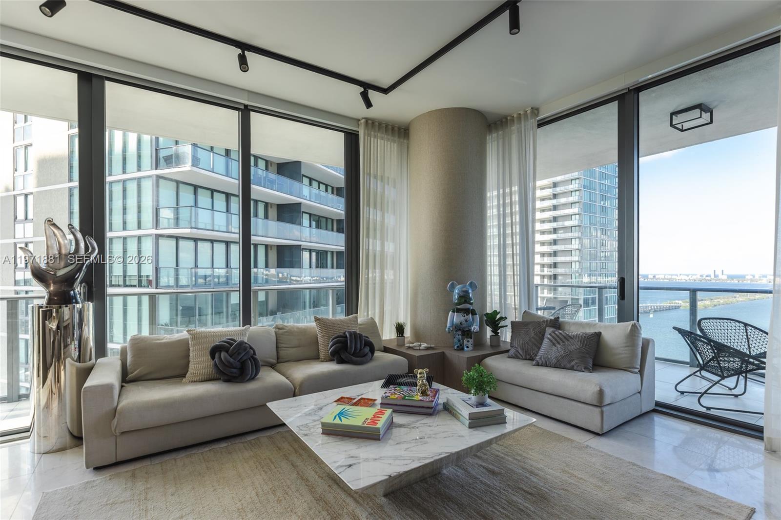 480 NE 31st St # 3407