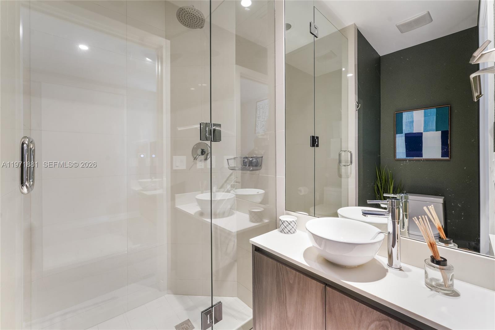 480 NE 31st St # 3407