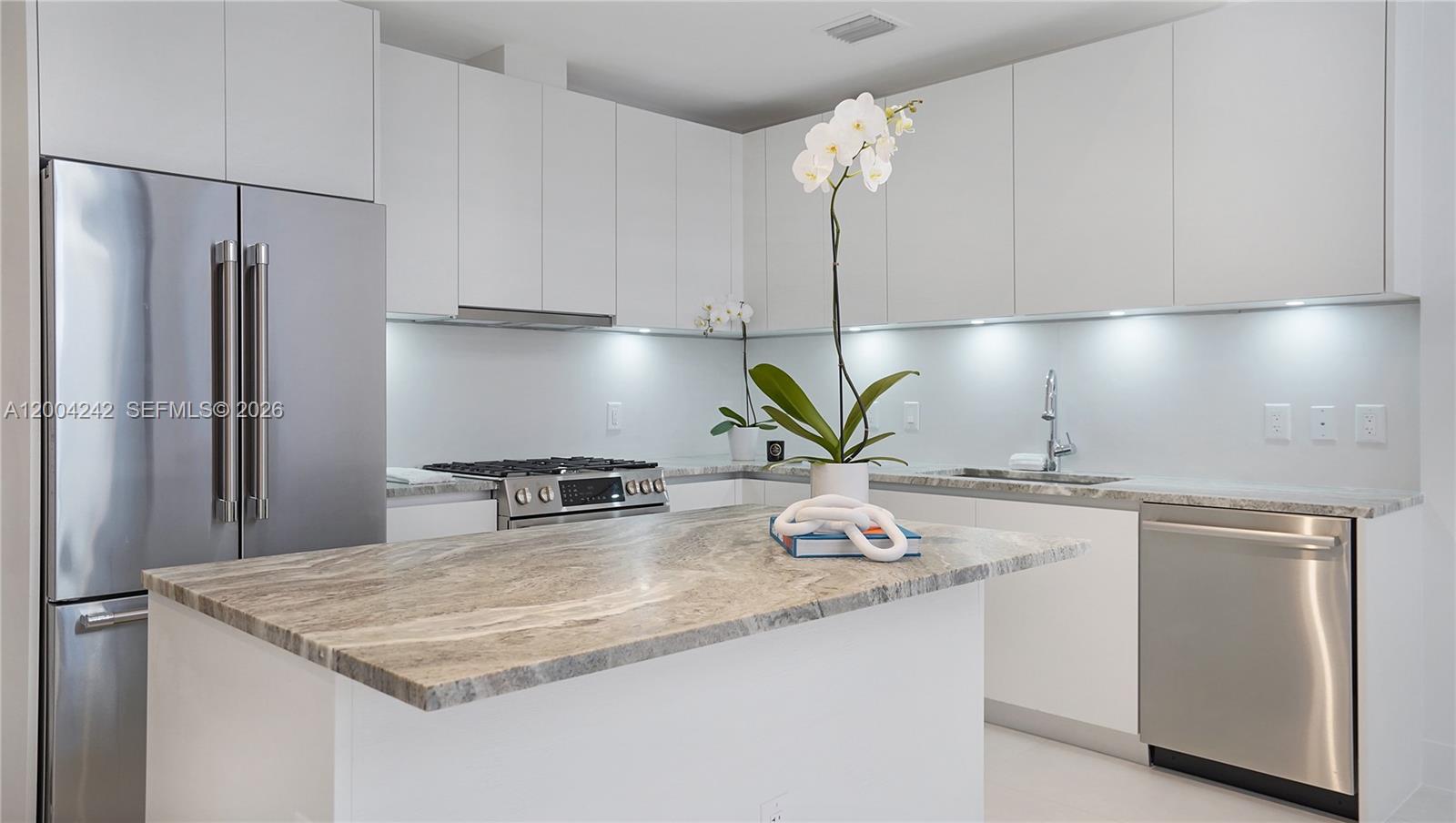 3034 Oak Ave # 2 Unit: TH-2