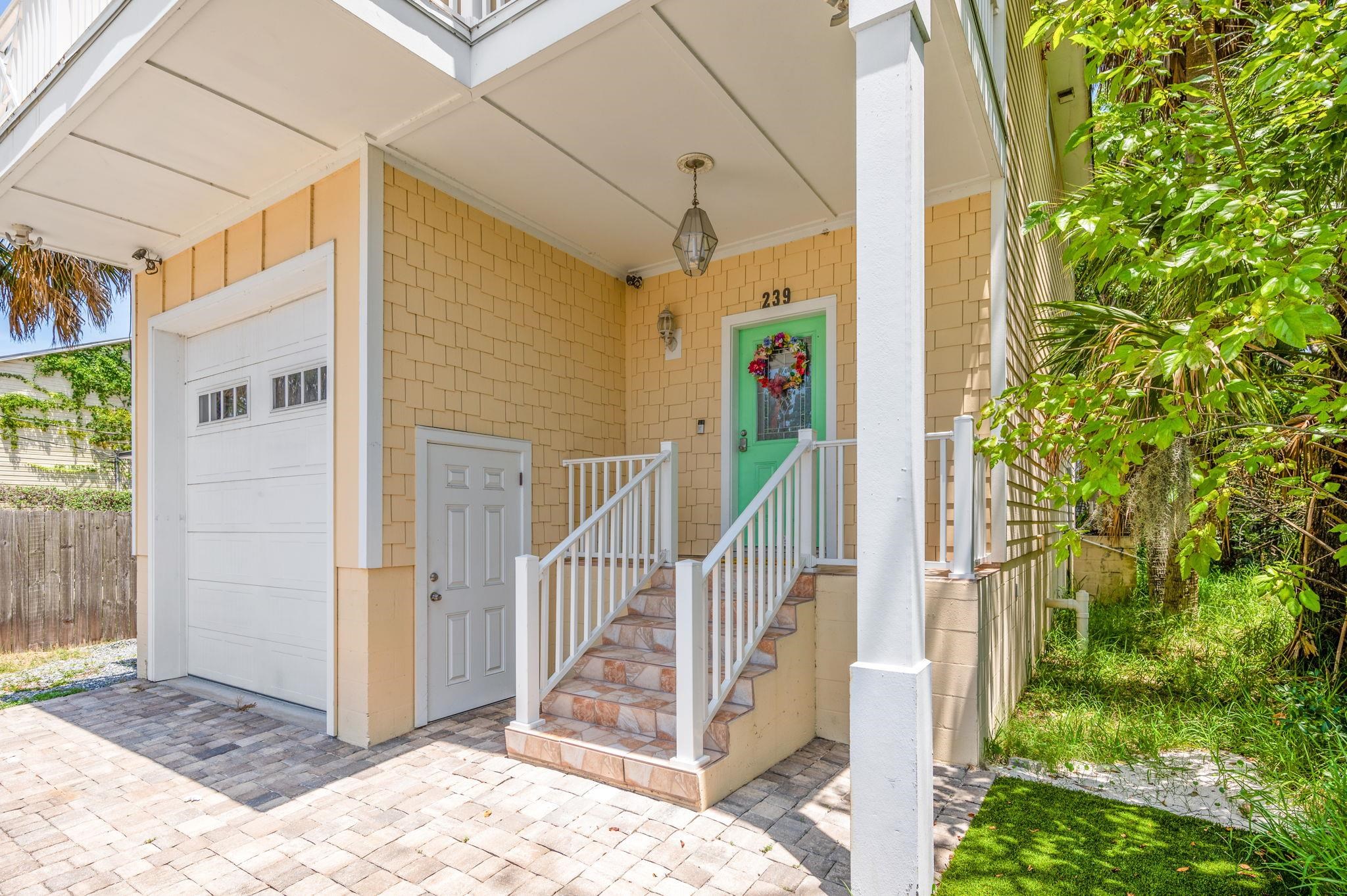 239 Riberia St
