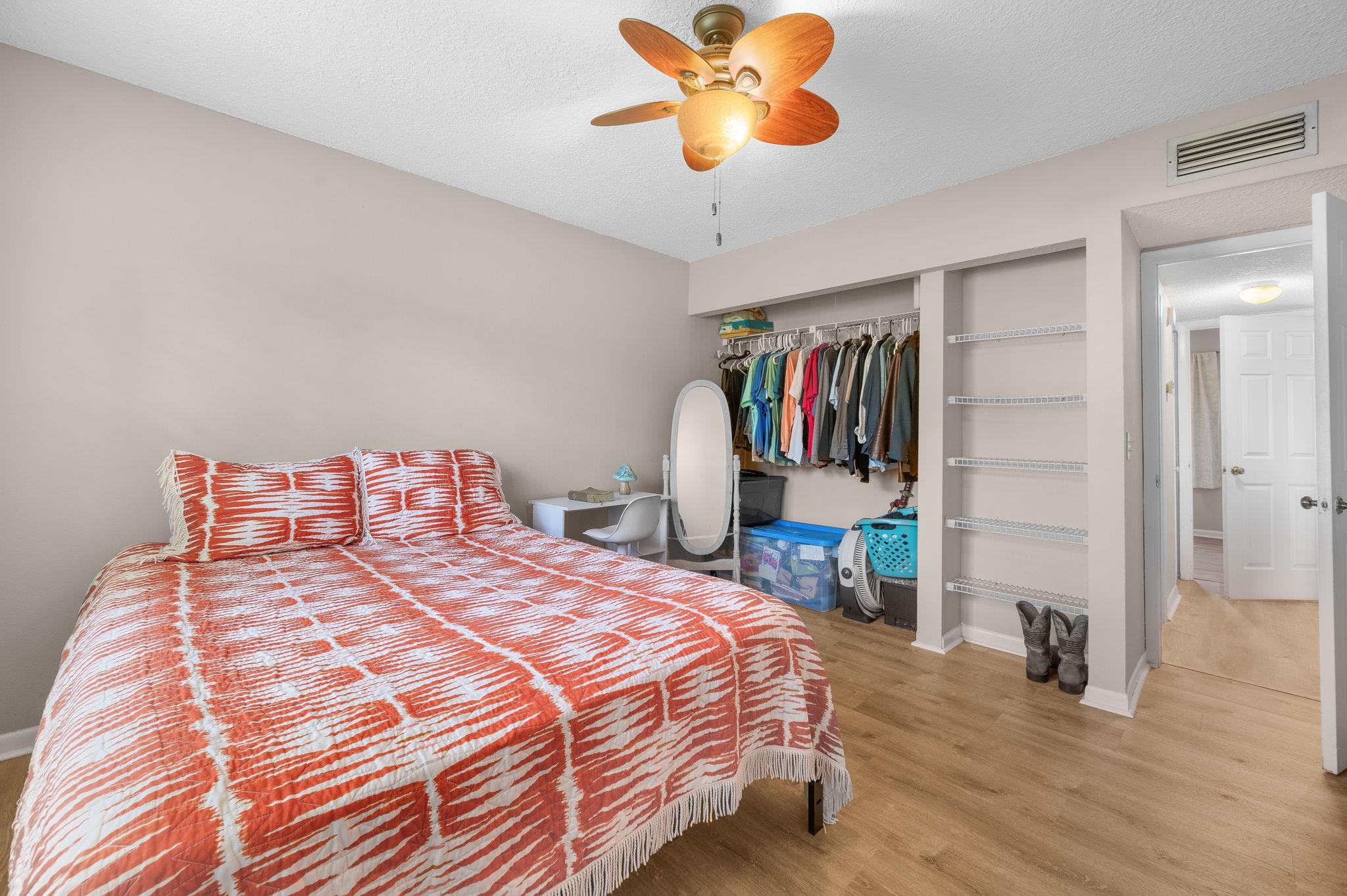 700 W Pope Rd Unit: M103