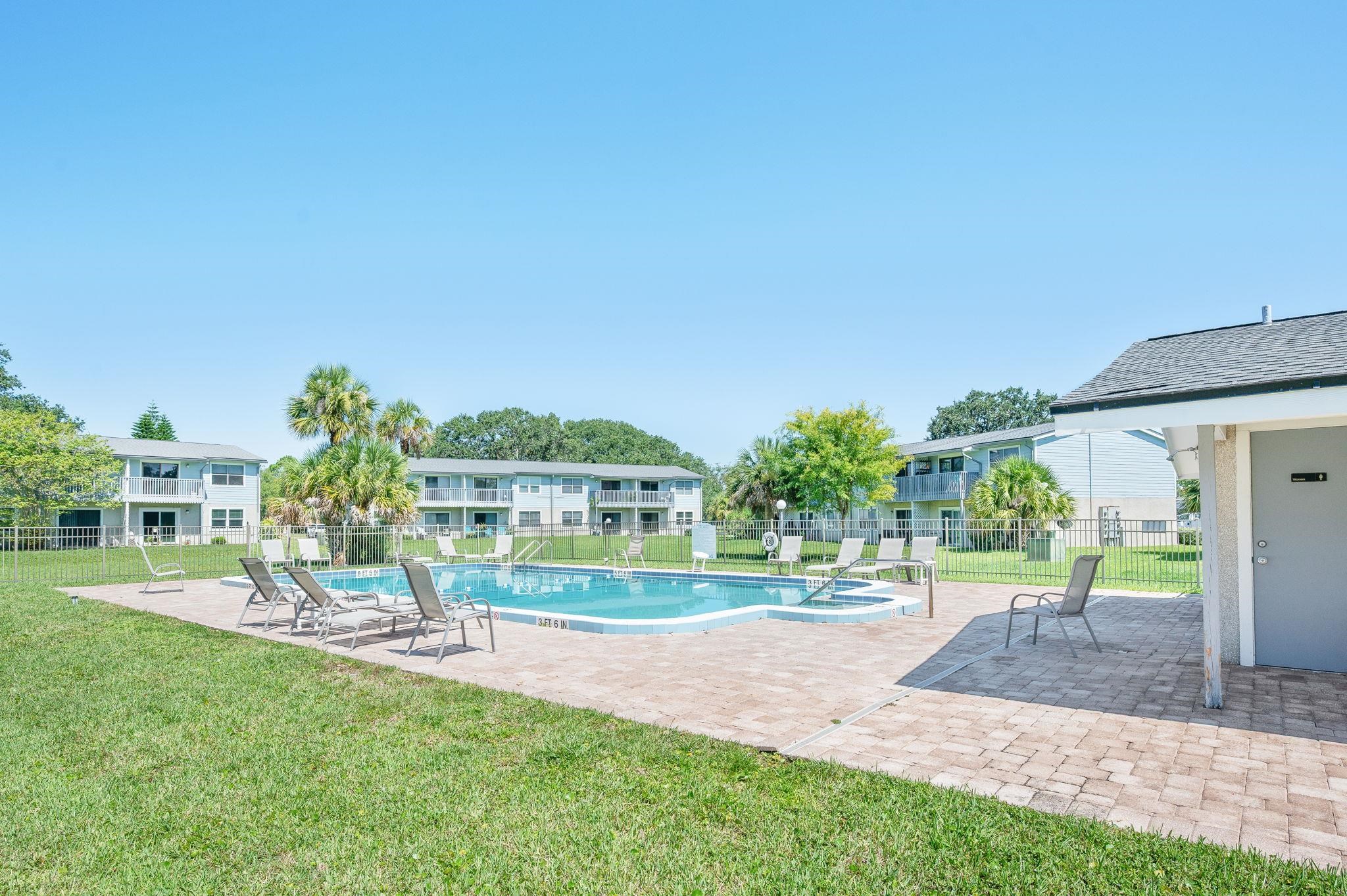 700 W Pope Rd Unit: M103