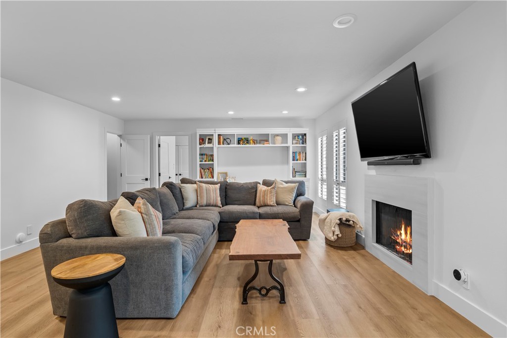 361 Newport Glen Court