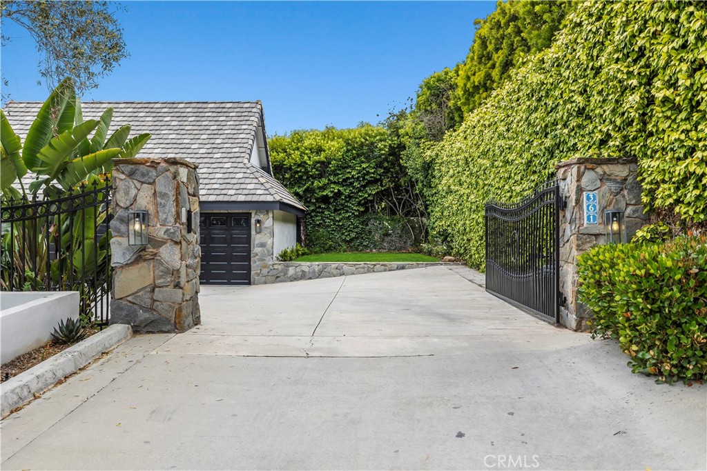 361 Newport Glen Court