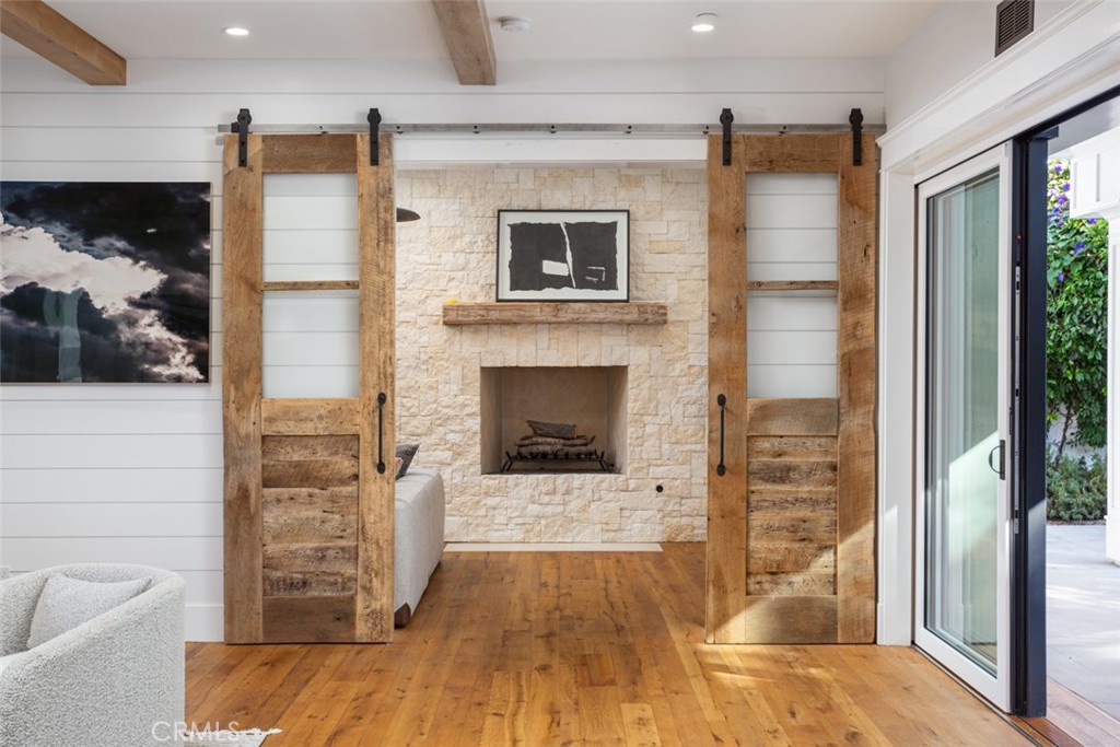2015 Leeward Lane