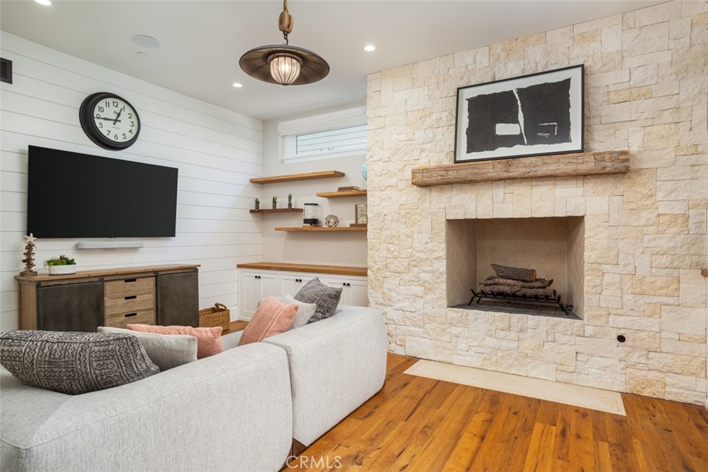 2015 Leeward Lane