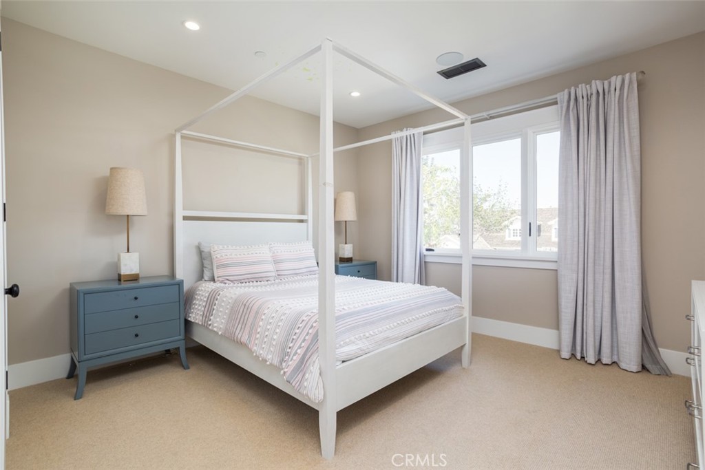 2015 Leeward Lane