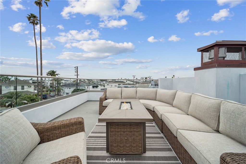 506 Clubhouse Avenue