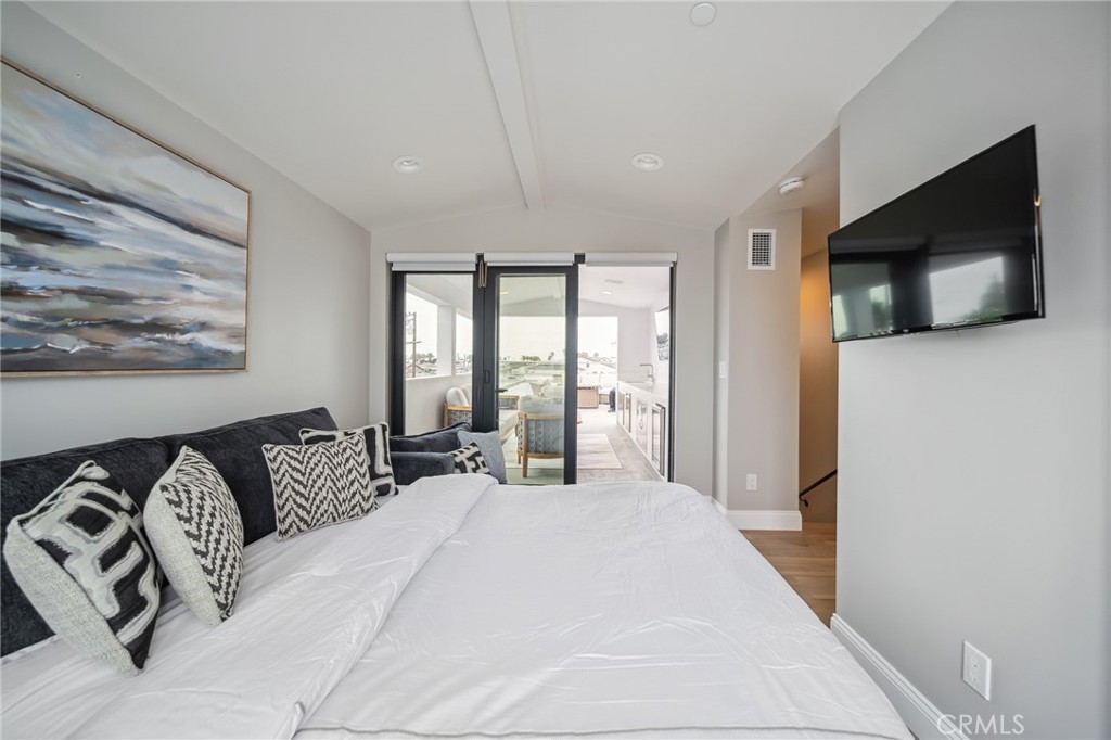 506 Clubhouse Avenue