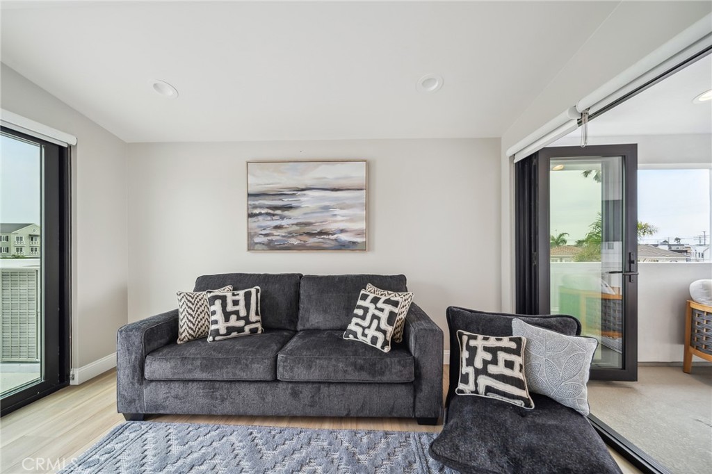 506 Clubhouse Avenue