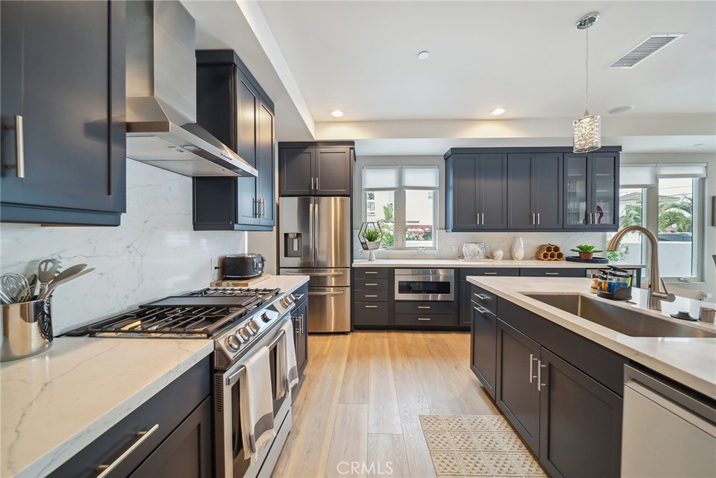 506 Clubhouse Avenue