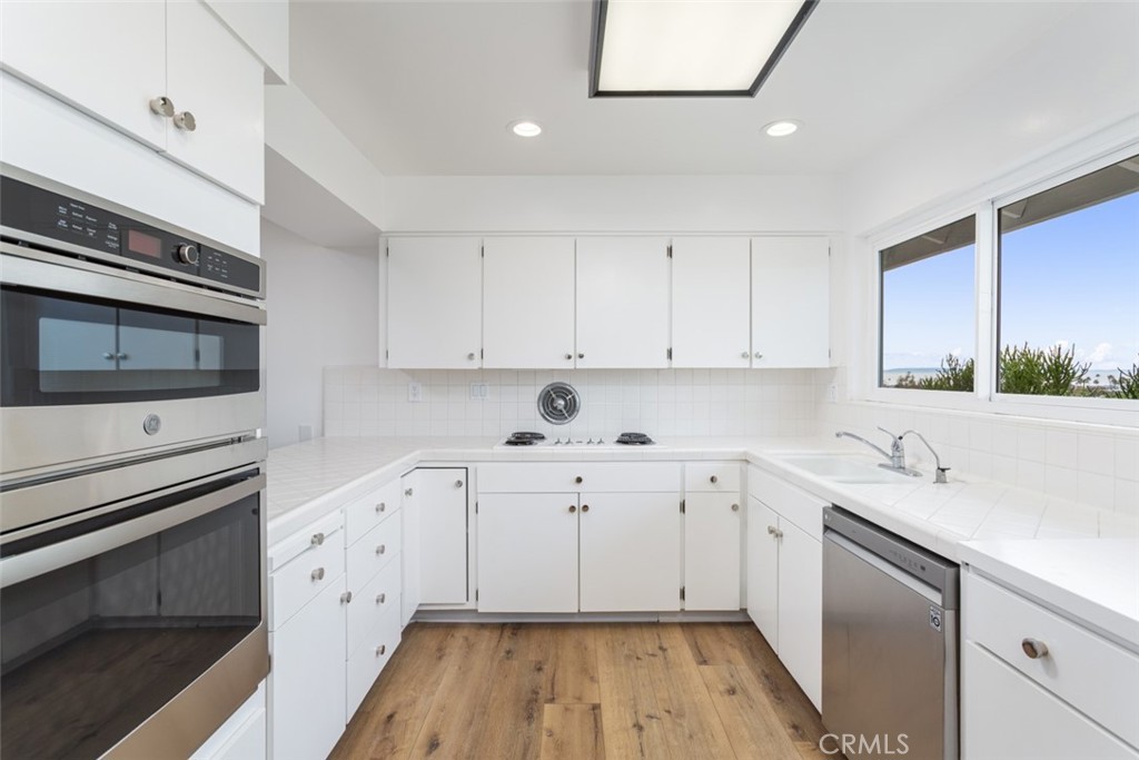 1007 White Sails Way