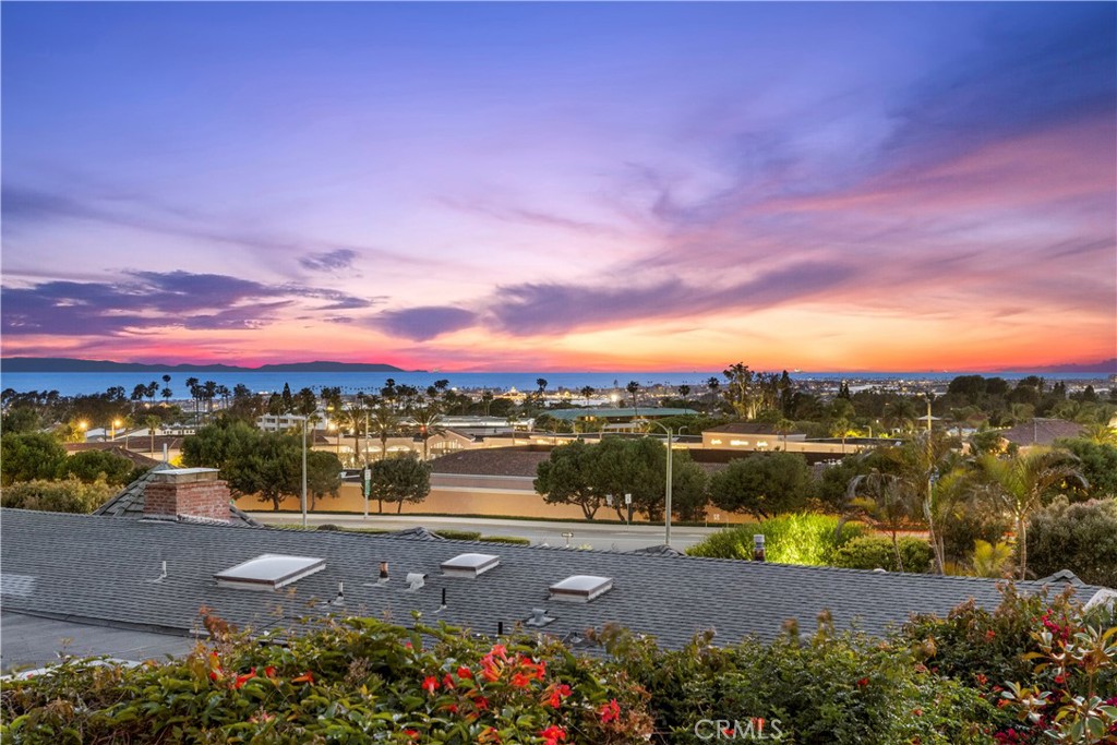 1007 White Sails Way