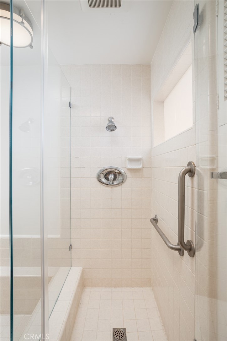 1007 White Sails Way