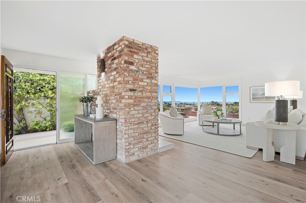 1007 White Sails Way