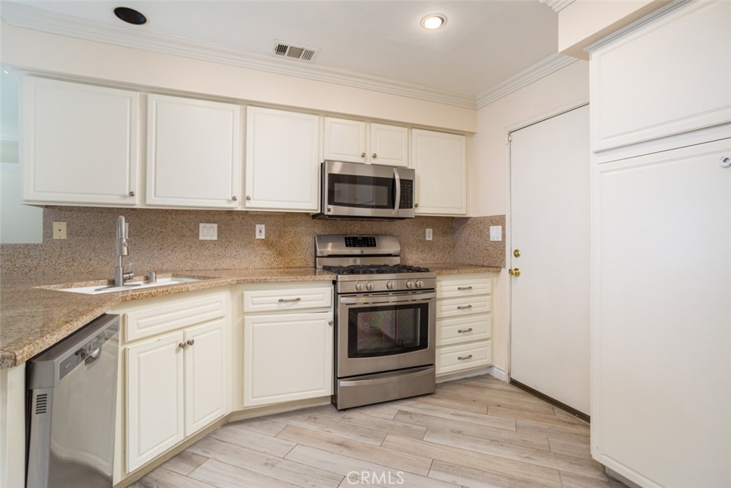 85 Santa Barbara Court