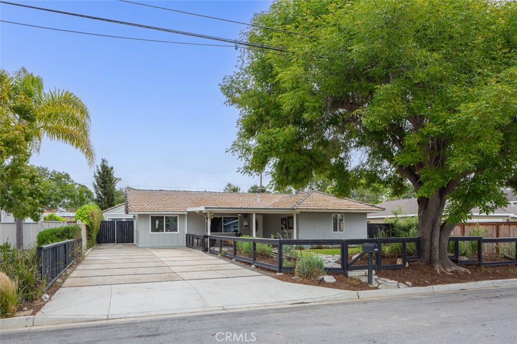 2054 Monrovia Avenue