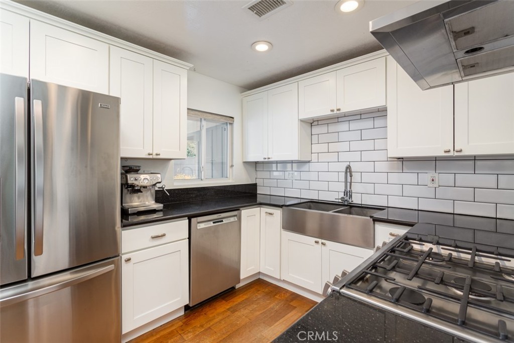 2054 Monrovia Avenue