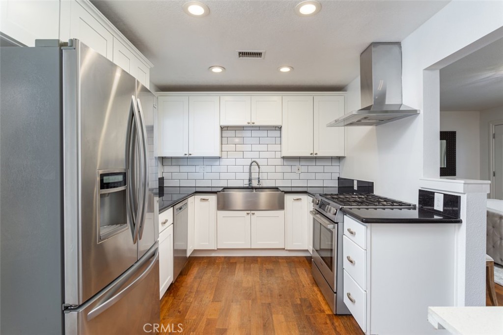 2054 Monrovia Avenue