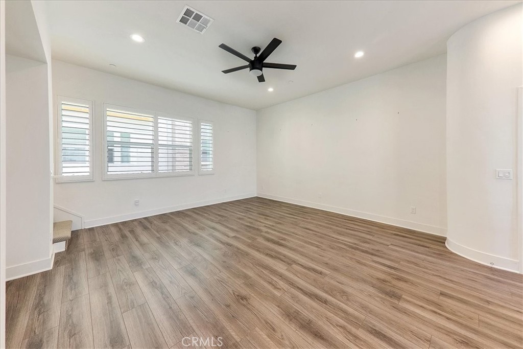 987 E Mason Lane 129