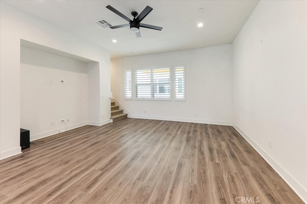 987 E Mason Lane 129