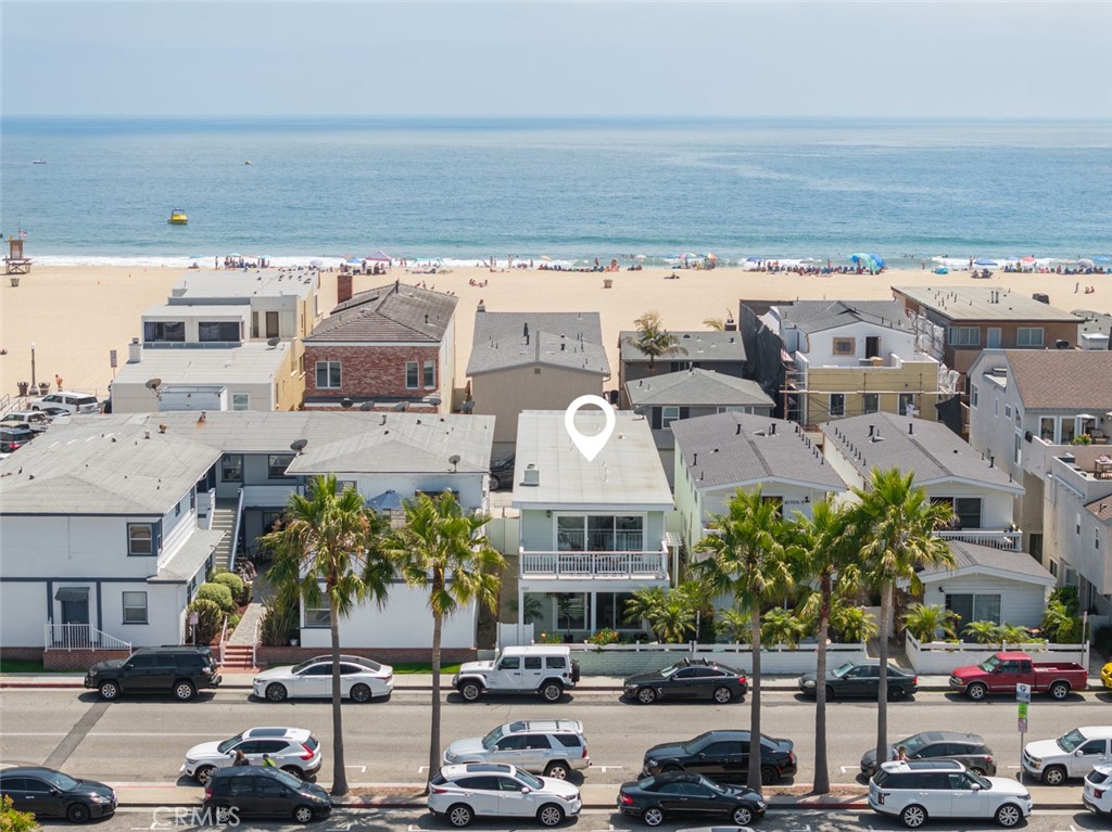 1707 W Balboa