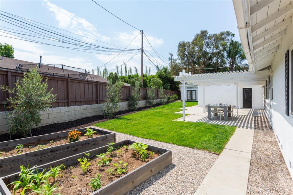 339 Peach Tree Lane