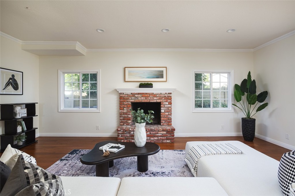 17372 Forbes Lane
