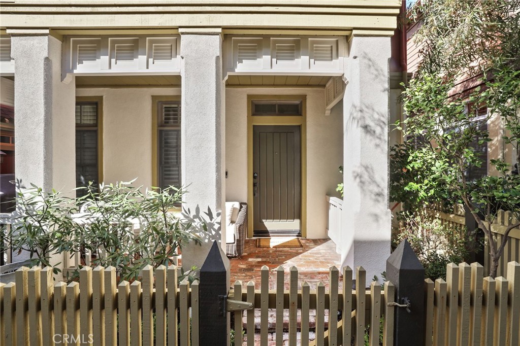 2540 Bungalow Place 80