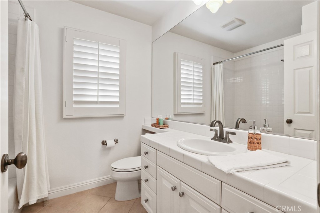 2540 Bungalow Place 80