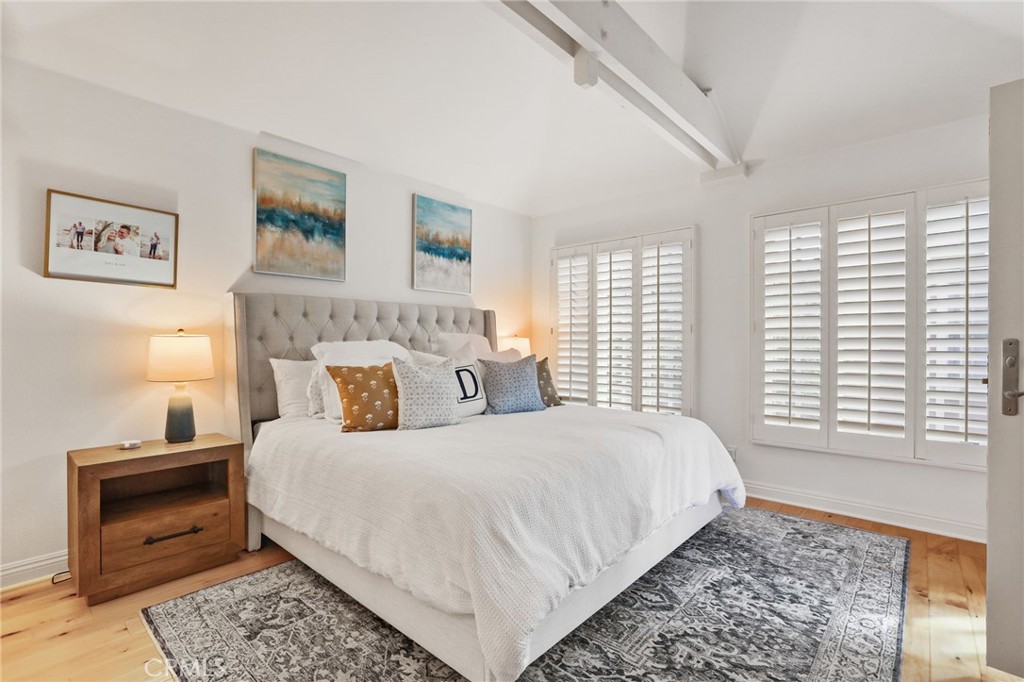 2540 Bungalow Place 80