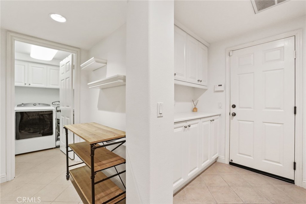 2540 Bungalow Place 80