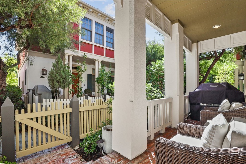 2540 Bungalow Place 80