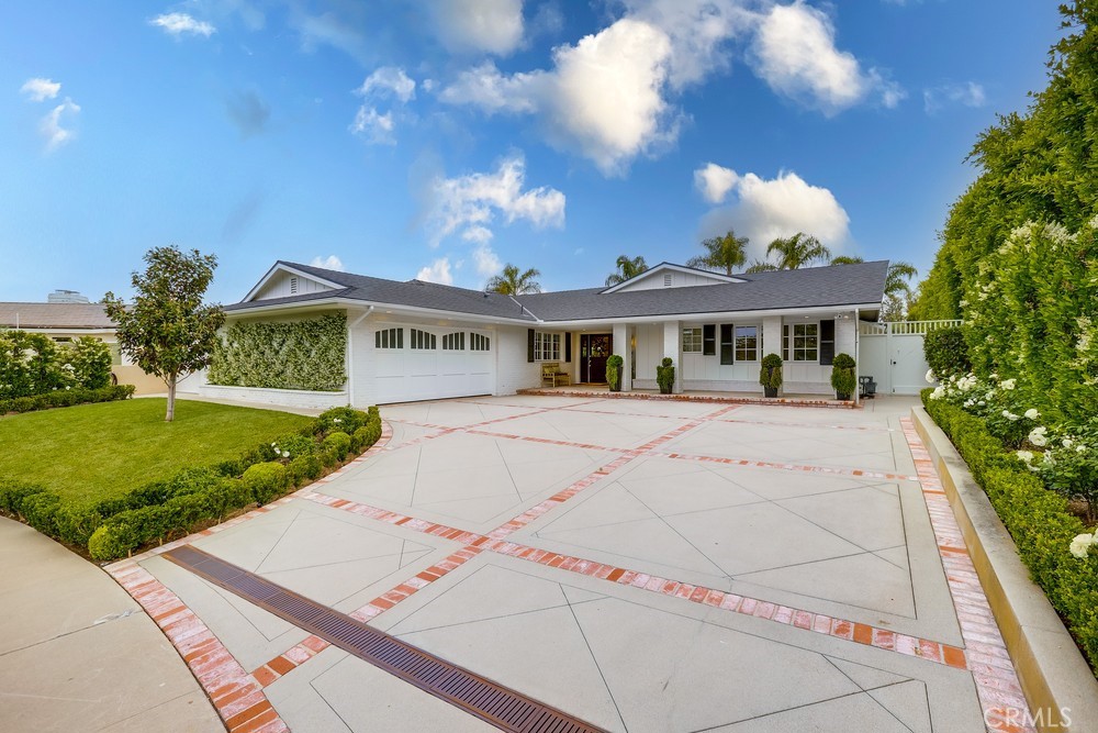 1242 Somerset Lane